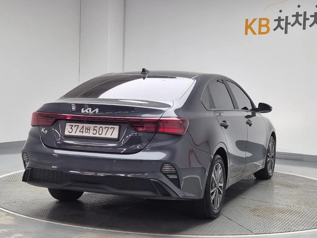 Kia K3 2022 photo 3