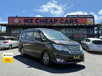 Nissan Serena 2014 photo 2
