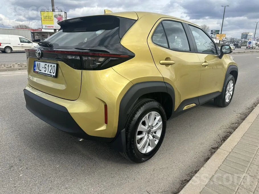 Toyota Yaris 2023 photo 5