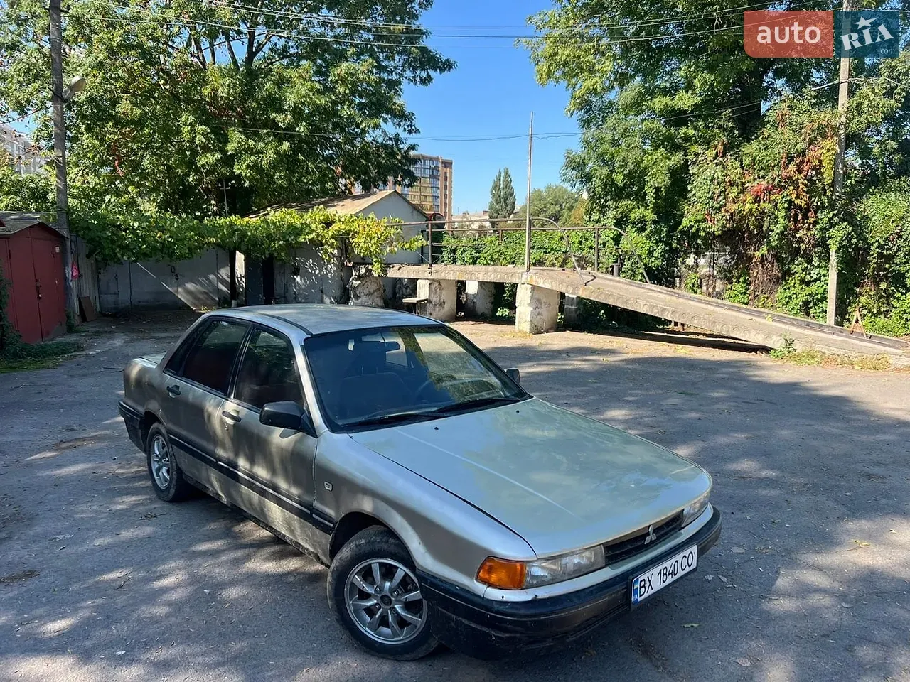 Mitsubishi Galant