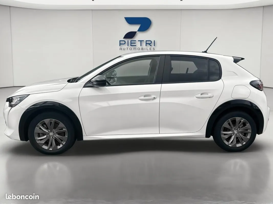 Peugeot 208 2023 photo 2