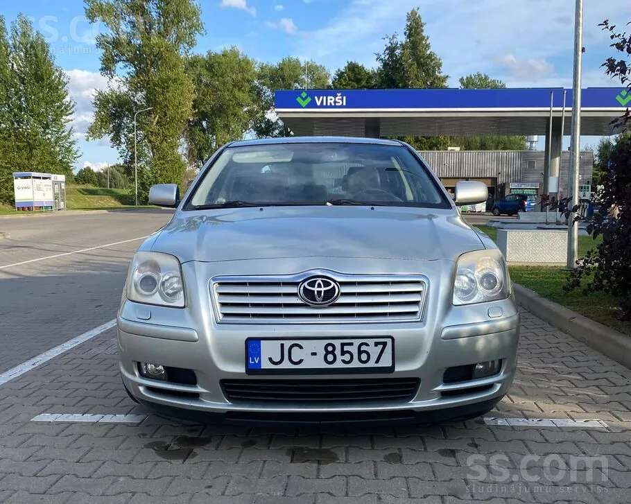Toyota Avensis 2005 photo 5
