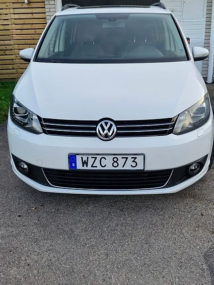 Volkswagen Touran 2014 photo 2