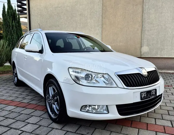 Skoda Octavia 2009 photo 3