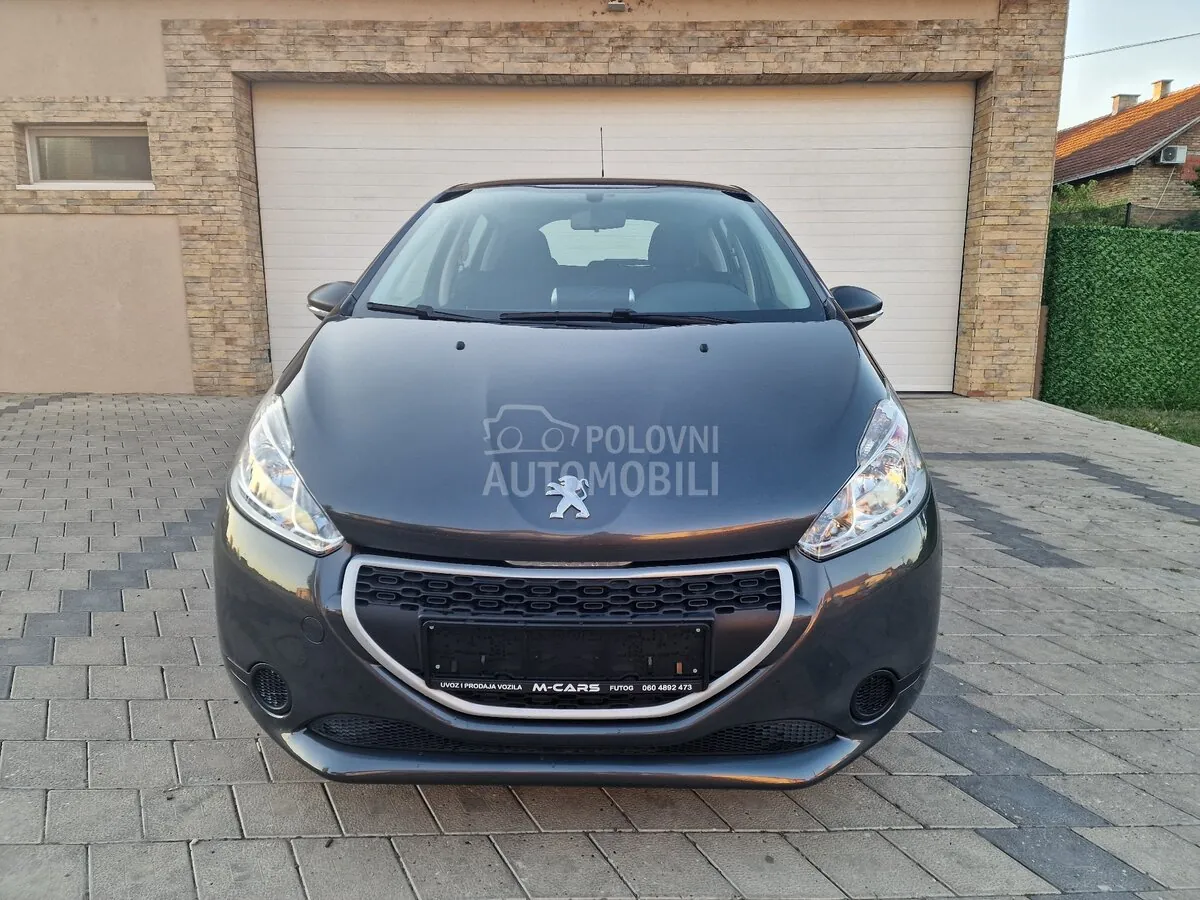 Peugeot 208 2014 photo 5