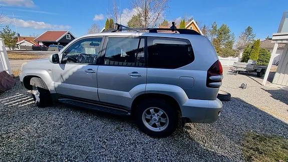 Toyota Land Cruiser 2006 photo 2