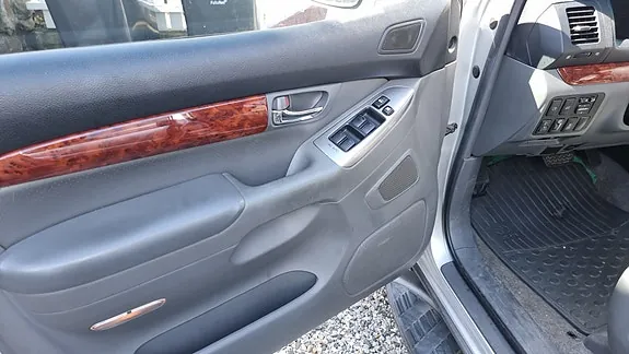 Toyota Land Cruiser 2006 photo 4