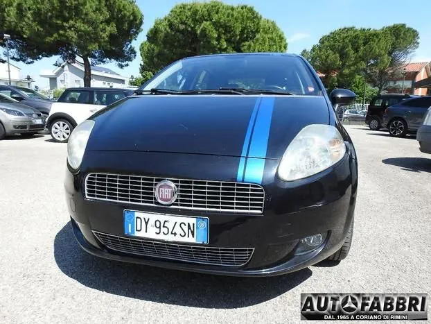 Fiat Grande Punto 2009 photo 3