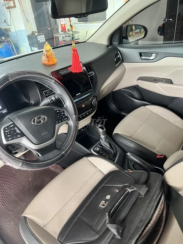 Hyundai Accent 2023 photo 2