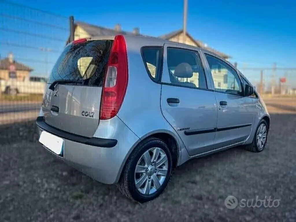 Mitsubishi Colt 2009 photo 4