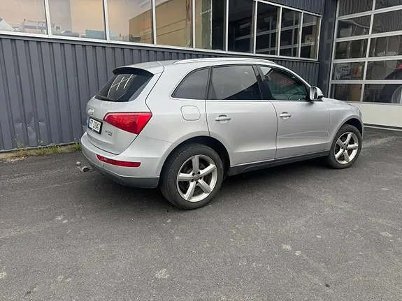 Audi Q5 2010 photo 3