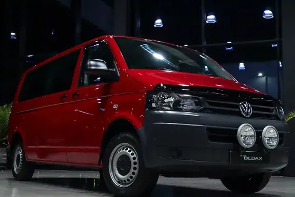 Volkswagen Caravelle 2013 photo 2