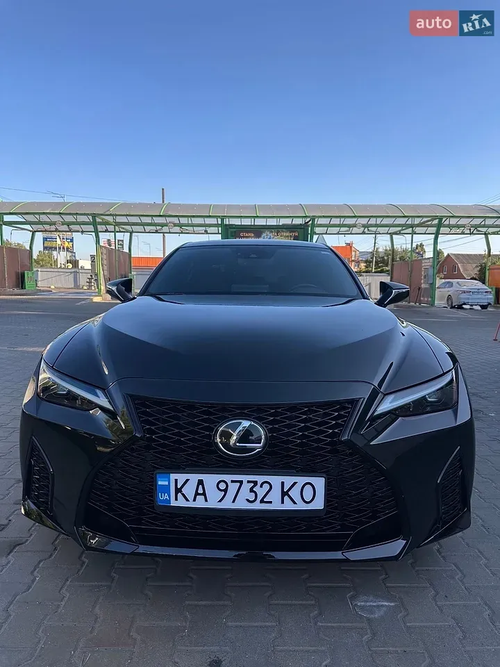Lexus Is