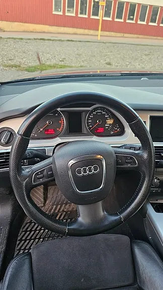 Audi A6 2010 photo 2