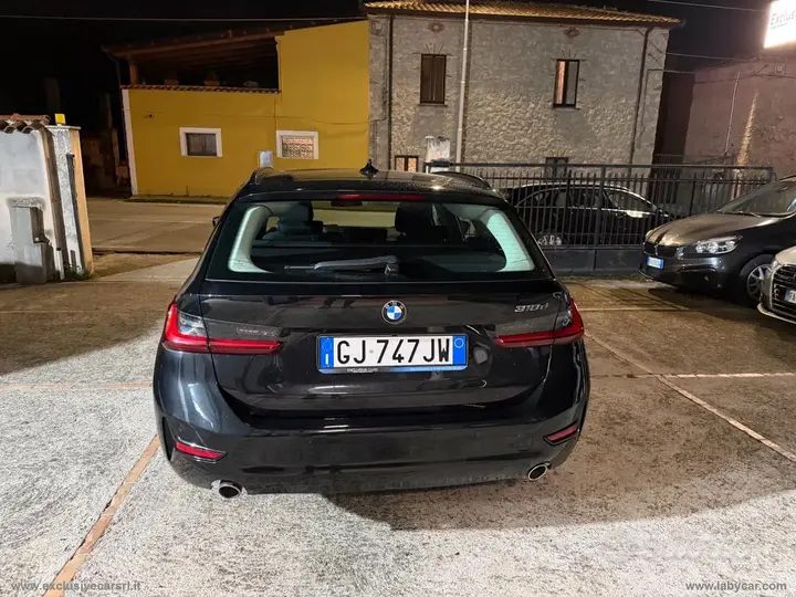 BMW 318D 2022 photo 5