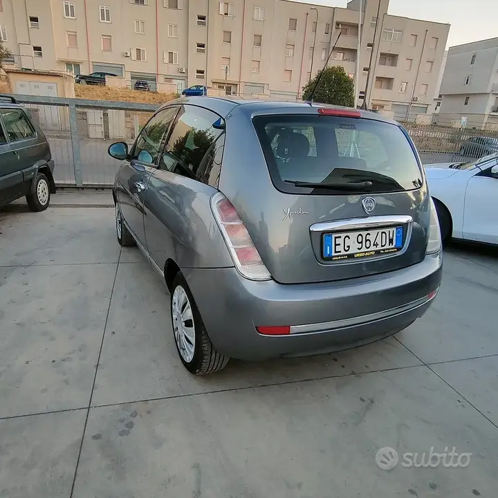 Lancia Ypsilon 2011 photo 5