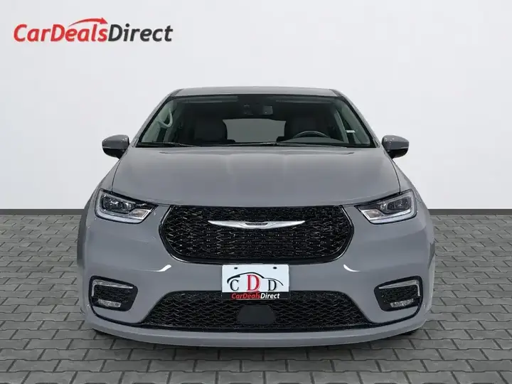 Chrysler Pacifica 2023 photo 2