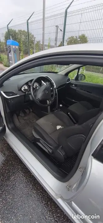 Peugeot 207 2007 photo 3