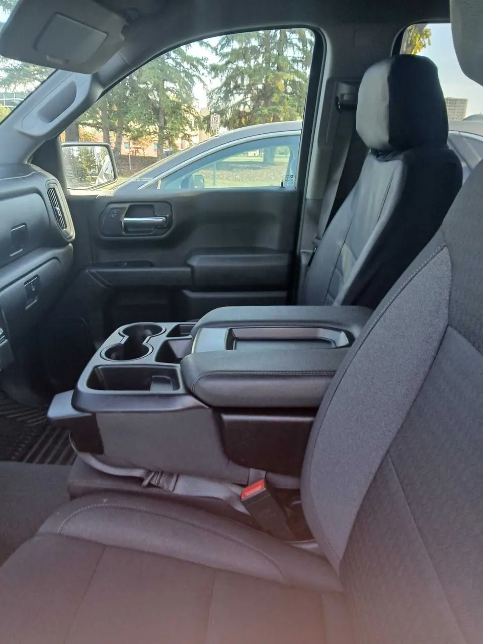 Chevrolet Silverado 1500 2025 photo 4