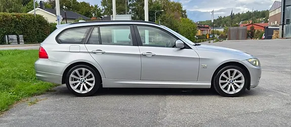BMW 320D 2011 photo 5