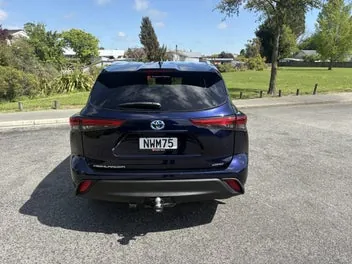 Toyota Highlander 2021 photo 3