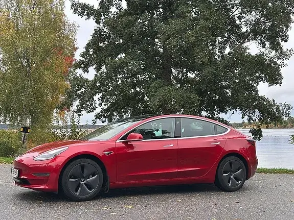 Tesla Model 3 2020 photo 2