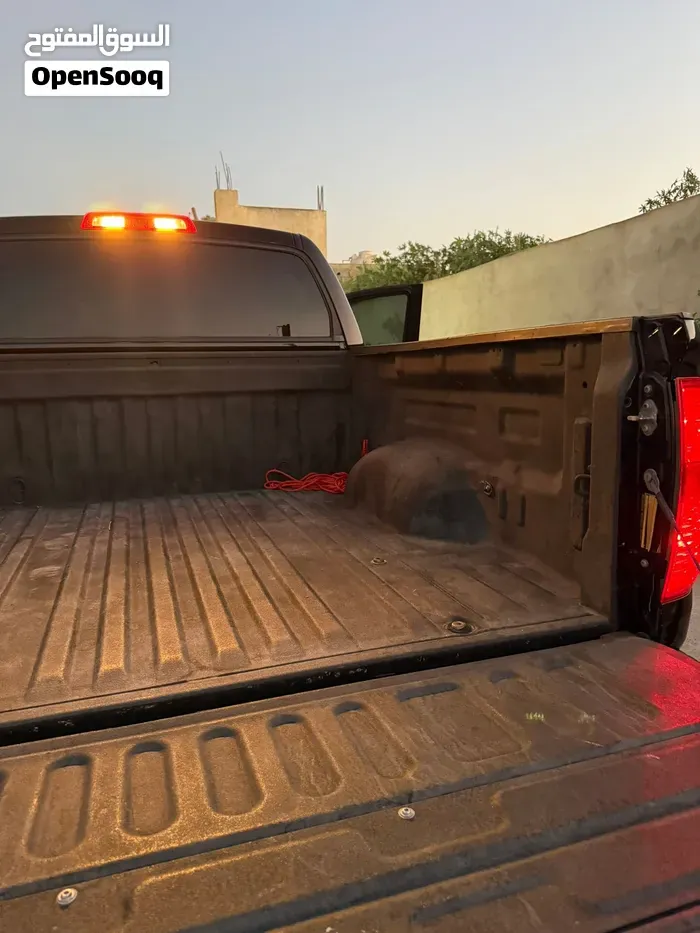 Toyota Tundra 2015 photo 2