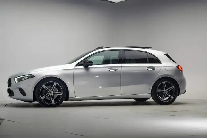 Mercedes-Benz A-Class 2019 photo 2