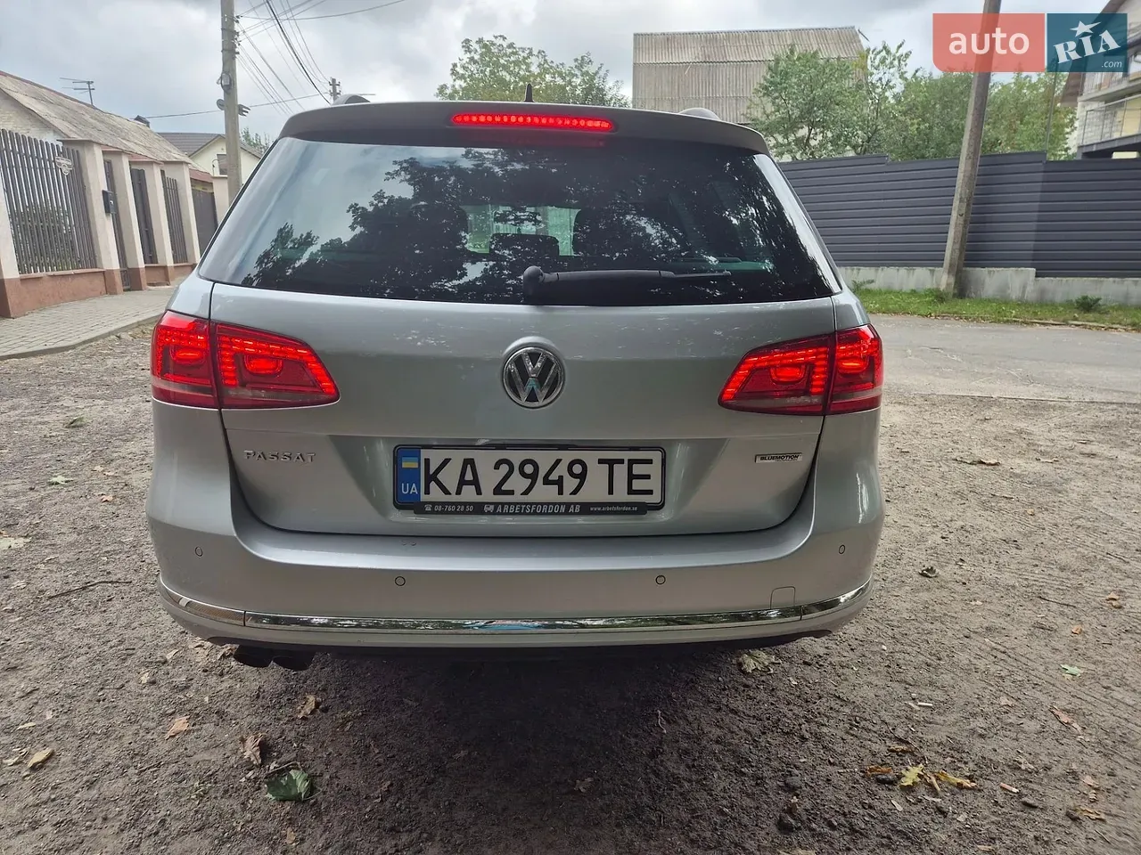 Volkswagen Passat 2012 photo 2