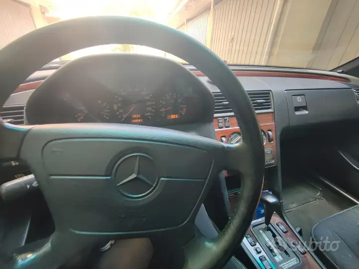 Mercedes-Benz C200 1994 photo 4