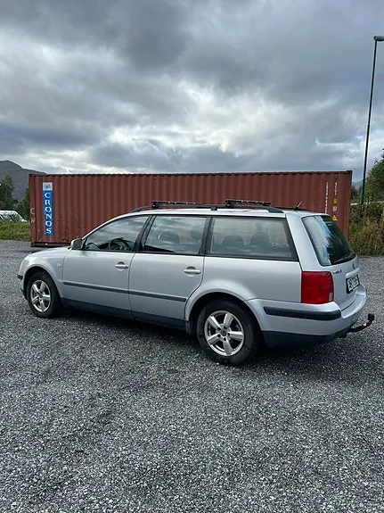 Volkswagen Passat 2000 photo 4