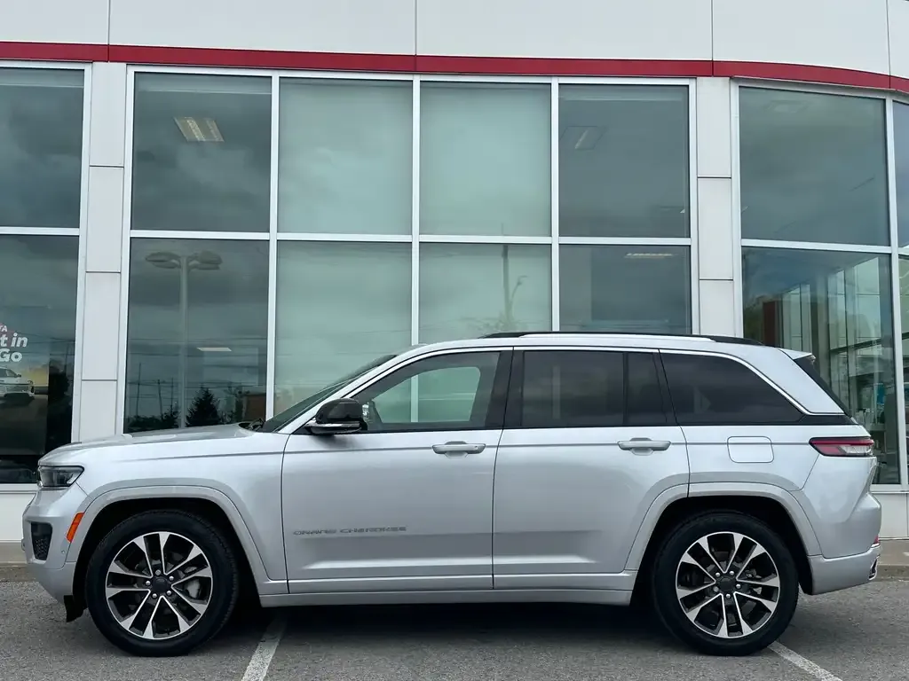 Jeep Grand Cherokee 2022 photo 4