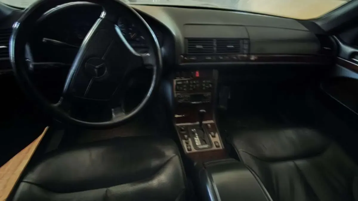 Mercedes-Benz S-Class 1993 photo 3