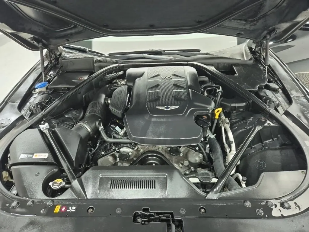 Genesis G80 2017 photo 5