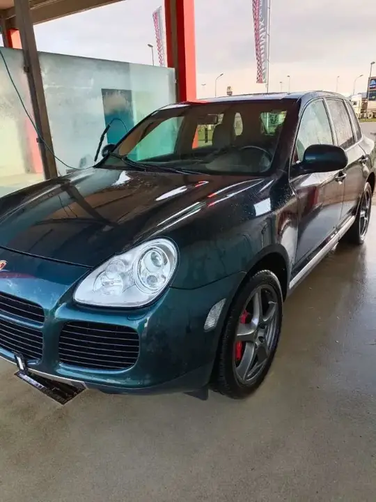 Porsche Cayenne 2004 photo 2