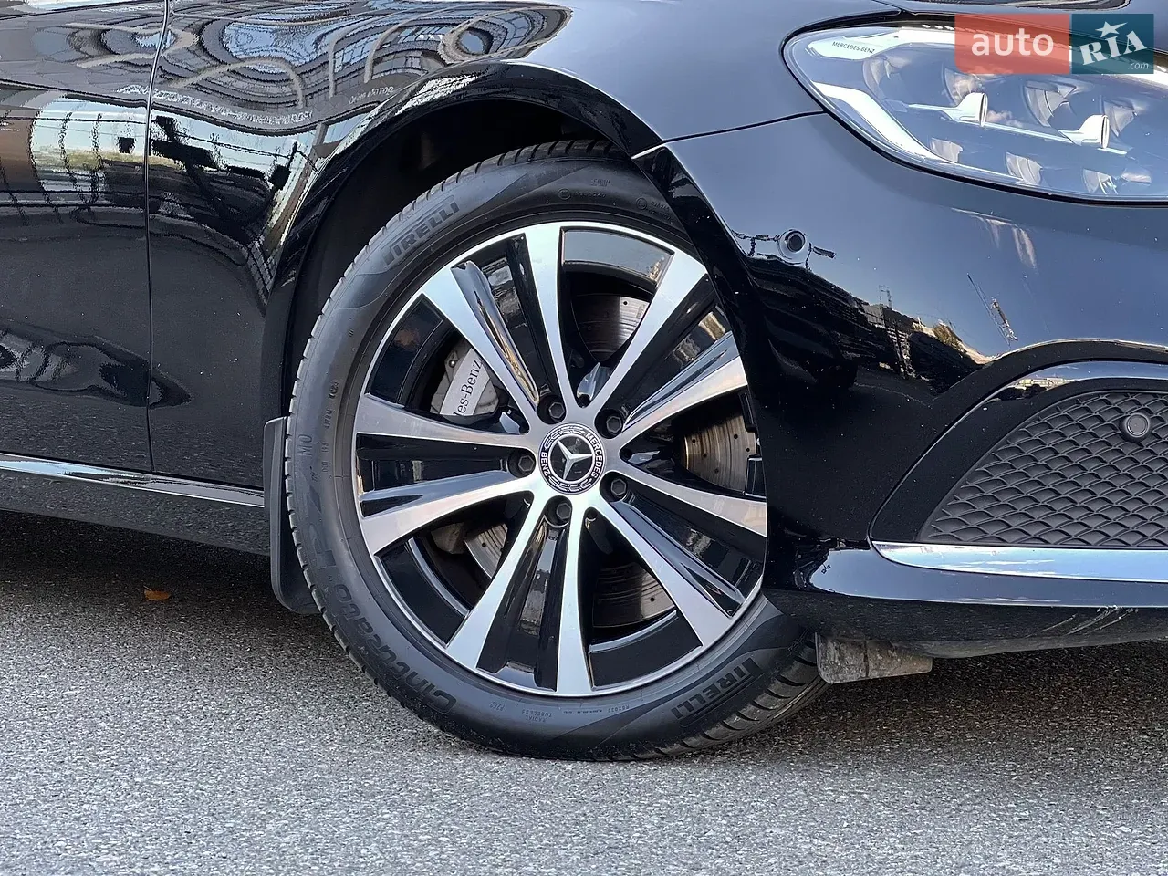Mercedes-Benz E-Class 2022 photo 5