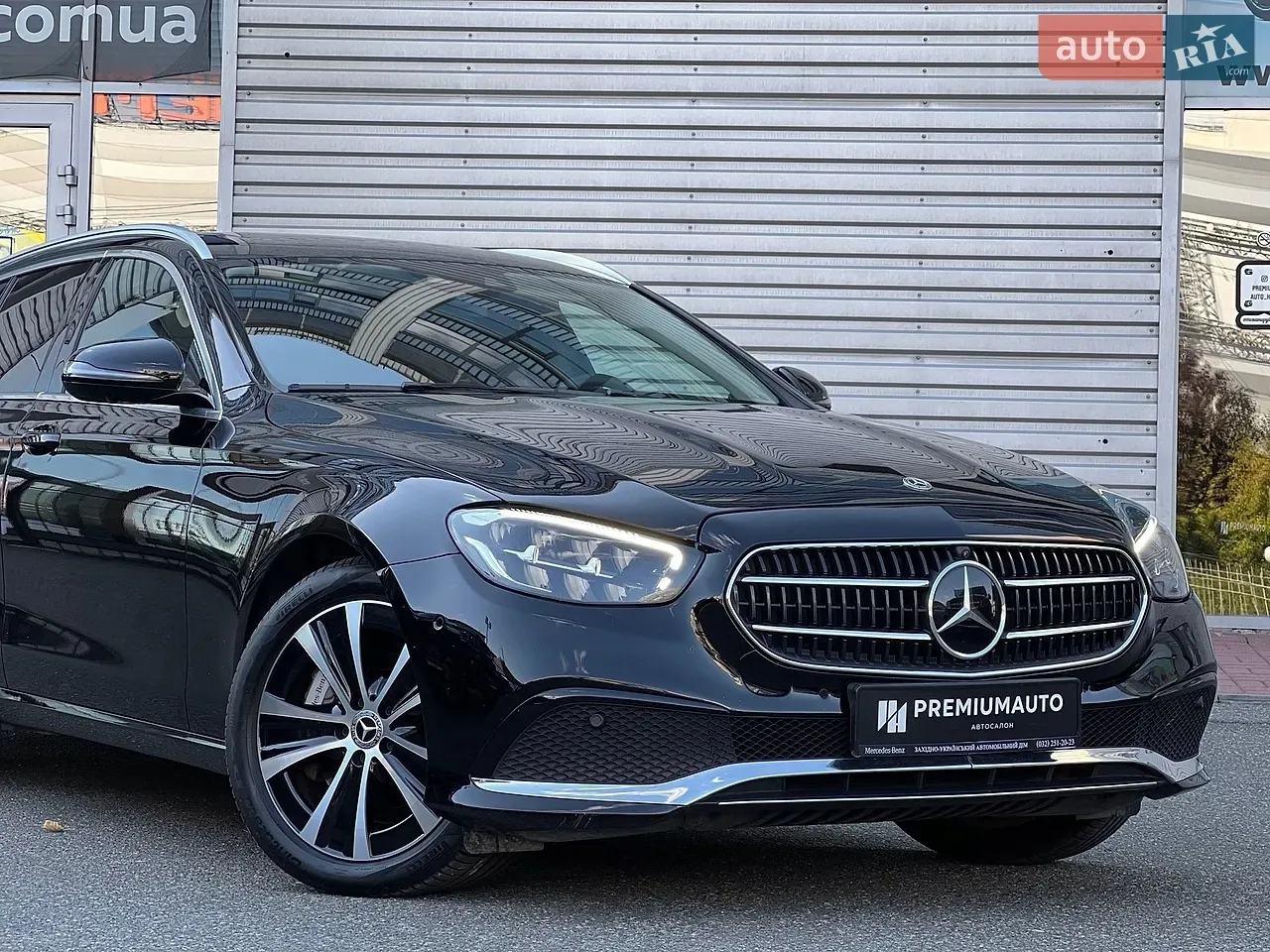Mercedes-Benz E-Class 2022 photo 4