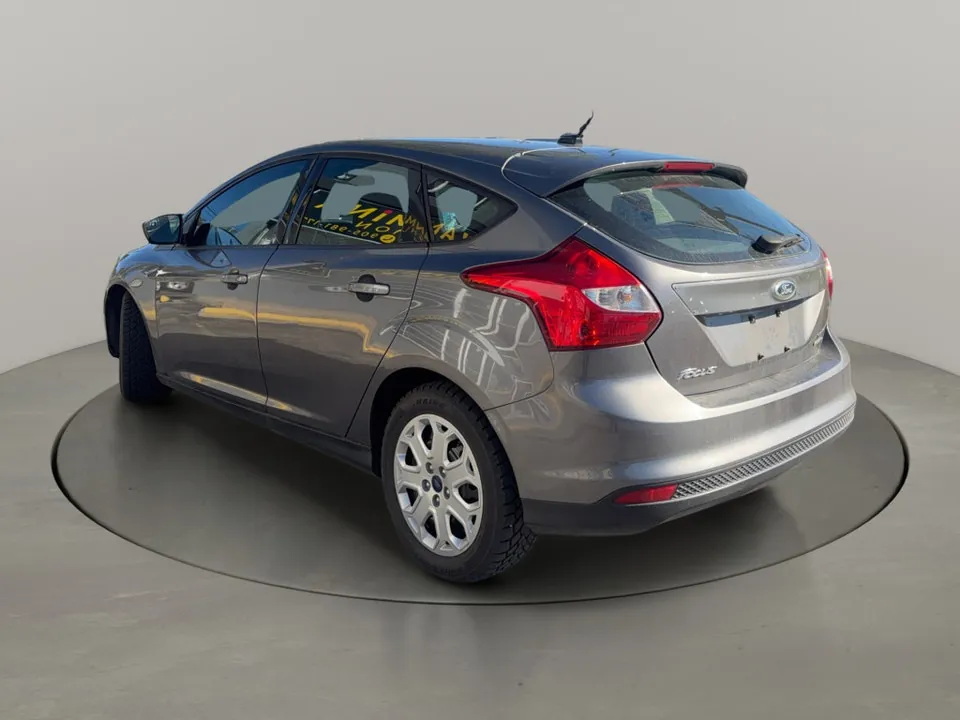 Ford Focus 2012 photo 3