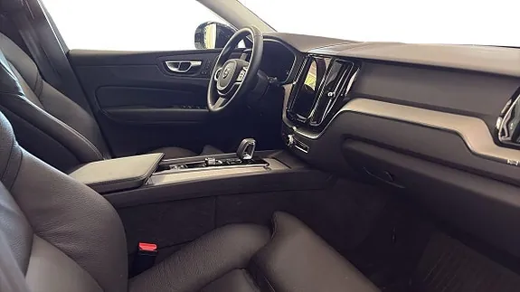 Volvo Xc60 2025 photo 5