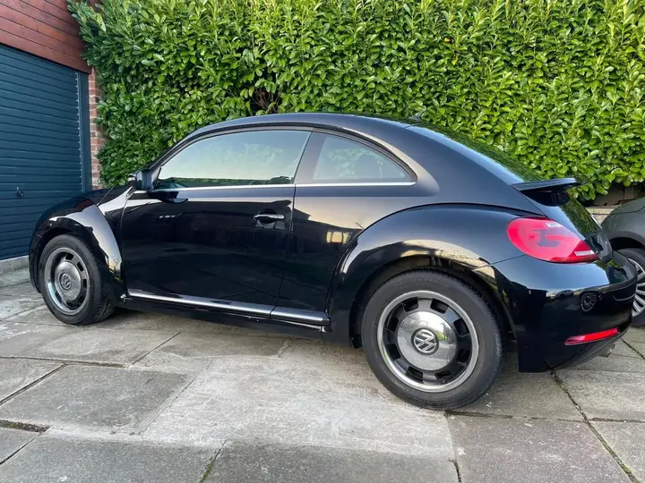 Volkswagen Beetle 2014 photo 2
