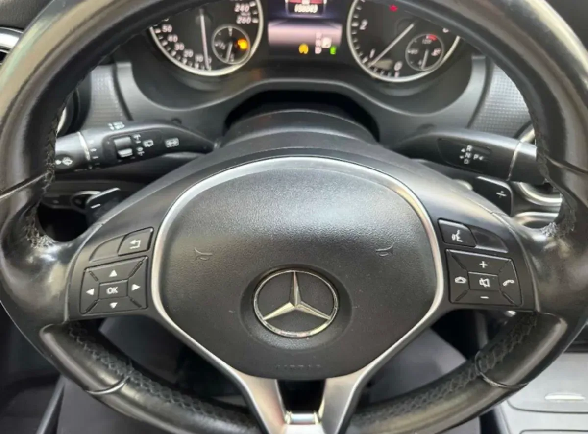 Mercedes-Benz A-Class 2015 photo 3