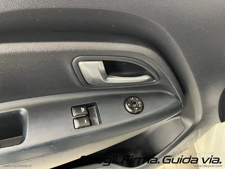 Kia Rio 2017 photo 5