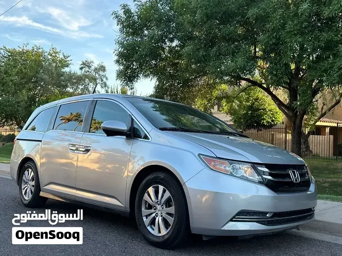 Honda Odyssey 2014 photo 2