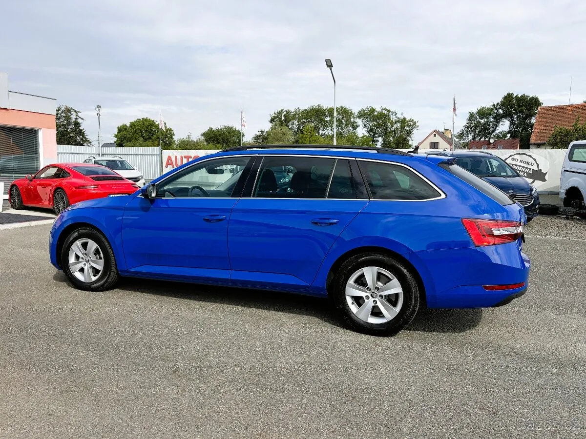 Skoda Superb 2022 photo 4