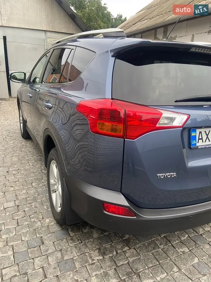 Toyota Rav4 2014 photo 4