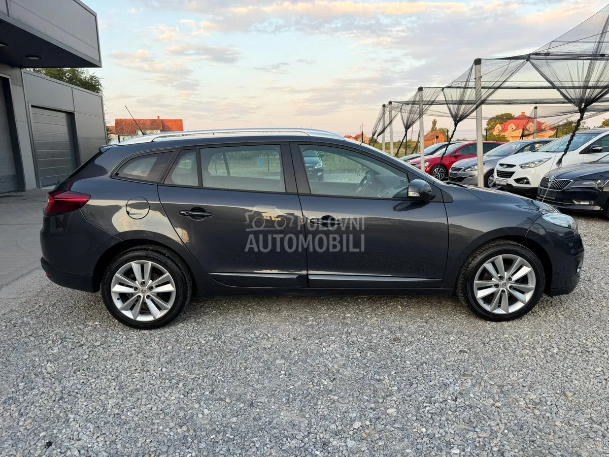 Renault Megane 2012 photo 3