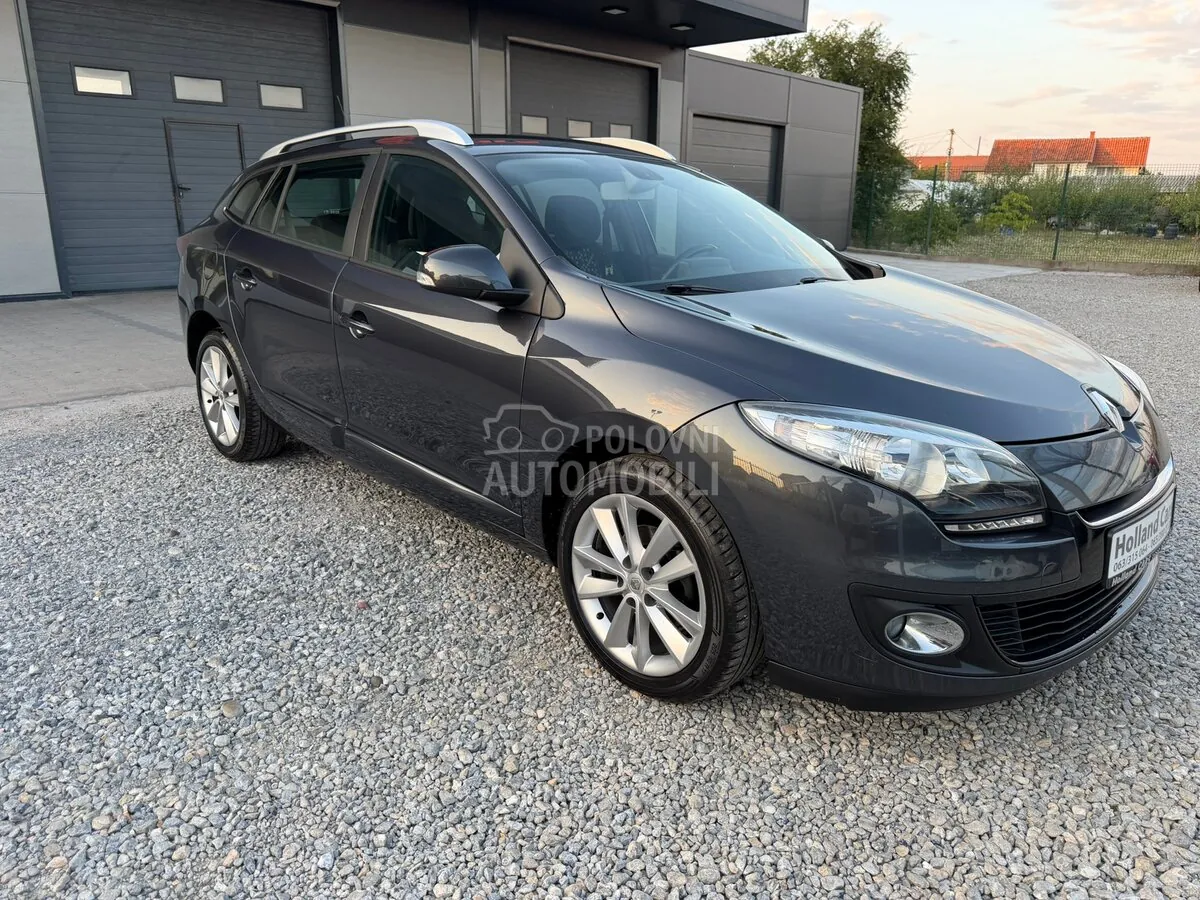 Renault Megane 2012 photo 2