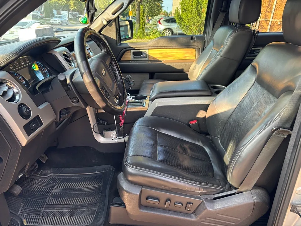 Ford F-150 2011 photo 2