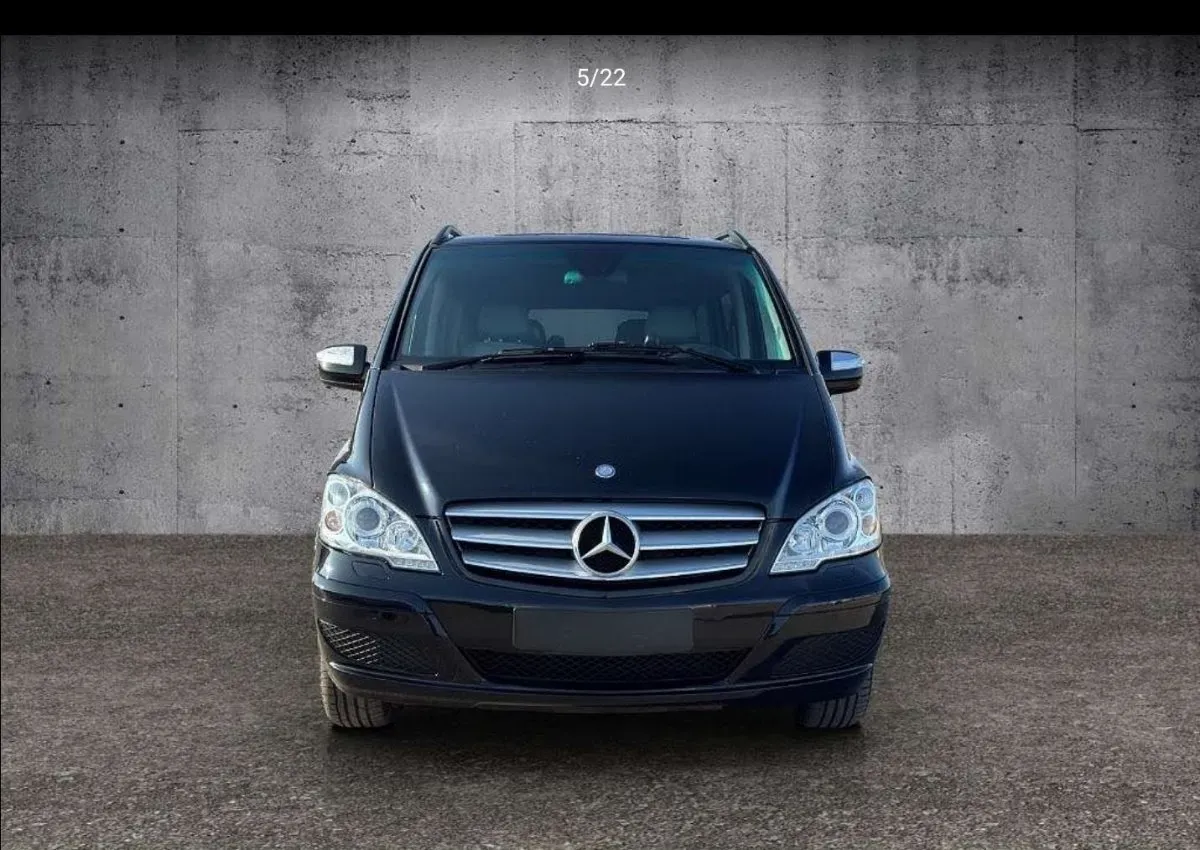 Mercedes-Benz Viano 2012 photo 2