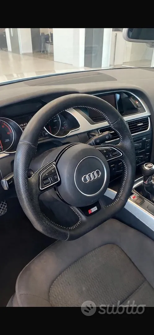 Audi A5 2010 photo 4